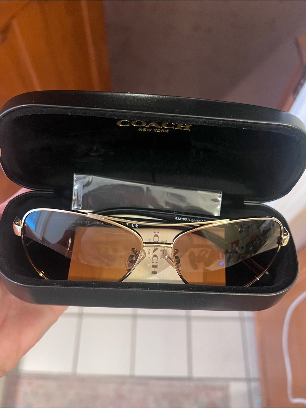 Coach Horse and Carriage Pilot/aviator sunglasses